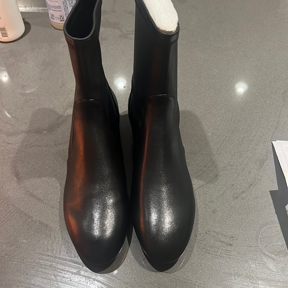 Stuart Weitzman stretch booties